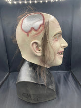 Load image into Gallery viewer, TOTS Texas Chain Saw Massacre 2 Chop Top Mask
