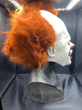 Load image into Gallery viewer, TOTS IT Deluxe Pennywise Mask
