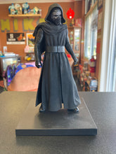 Load image into Gallery viewer, KOTOBUKIYA Star Wars Episode VII Kylo Ren (Missing Lightsaber)
