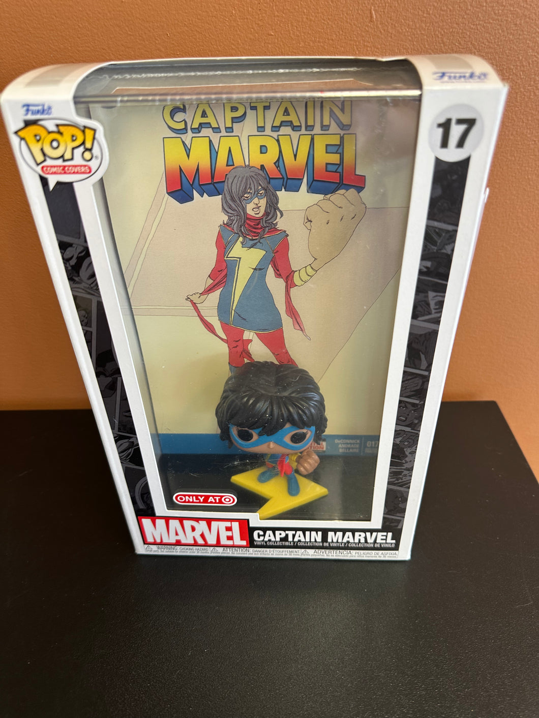 FUNKO POP MARVEL COMIC COVERS CAPTAIN MARVEL 17 DMG