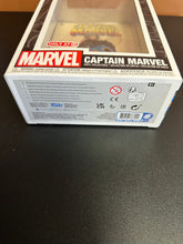 Load image into Gallery viewer, FUNKO POP MARVEL COMIC COVERS CAPTAIN MARVEL 17 DMG
