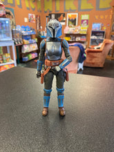 Load image into Gallery viewer, Star Wars Black Series Mandalorian Bo-katan Kryze Loose figure
