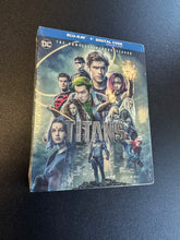Load image into Gallery viewer, DC Titans Second Season Blu-Ray
