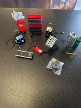 Load image into Gallery viewer, WT Garage 1:18 Scale Welding Car Mechanic Set Incomplete
