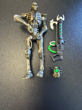 Load image into Gallery viewer, McFarlane Toys WarHammer 40,000 Necron Warrior Preowned Figure
