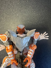Load image into Gallery viewer, Hasbro Transformers Maximal Rattrap with Weapon Preowned Figure

