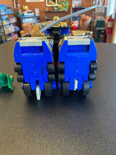 Load image into Gallery viewer, Bandai Power Rangers Deluxe Zeo Megazord incomplete pieces (different helmet)
