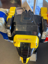 Load image into Gallery viewer, Deluxe Ninjazord Mega Falconzord Power Ranger/Frogzord (Broken leg)
