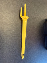 Load image into Gallery viewer, Bandai Power Rangers Zeo Auric The Conqueror (no key)
