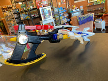 Load image into Gallery viewer, Bandai MMPR Power Blaster 5 Weapons in 1 (broken trigger)
