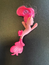 Load image into Gallery viewer, HASBRO My Little Pony Pinkie Pie Sea Pony
