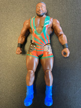 Load image into Gallery viewer, WWE Battle Pack The New Day Big E + Xavier Woods Series 63 (no pancakes)
