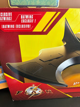 Load image into Gallery viewer, Spin Master DC The Flash Exclusive Target Batwing + Batman
