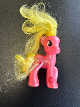 Load image into Gallery viewer, HASBRO 2010 My Little Pony Pearlescent Cherry Berry
