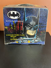 Load image into Gallery viewer, Tara Toy Batman Returns Collector Case Preowned No Tray
