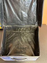 Load image into Gallery viewer, Tara Toy Batman Returns Collector Case Preowned No Tray
