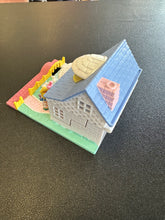 Load image into Gallery viewer, Bluebird Toys Polly Pocket 1994 Grandma’s Cottage No GMA
