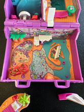 Load image into Gallery viewer, Bluebird Toys Polly Pocket 1996 Surf ‘n Swim Treasure Chest Island Incomplete
