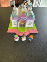 Load image into Gallery viewer, Bluebird Toys Polly Pocket 1994 Light Up Bridal Salon Incomplete
