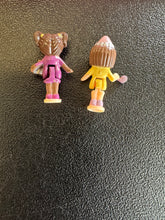 Load image into Gallery viewer, Bluebird Toys Polly Pocket 1993 Bay Window House Incomplete
