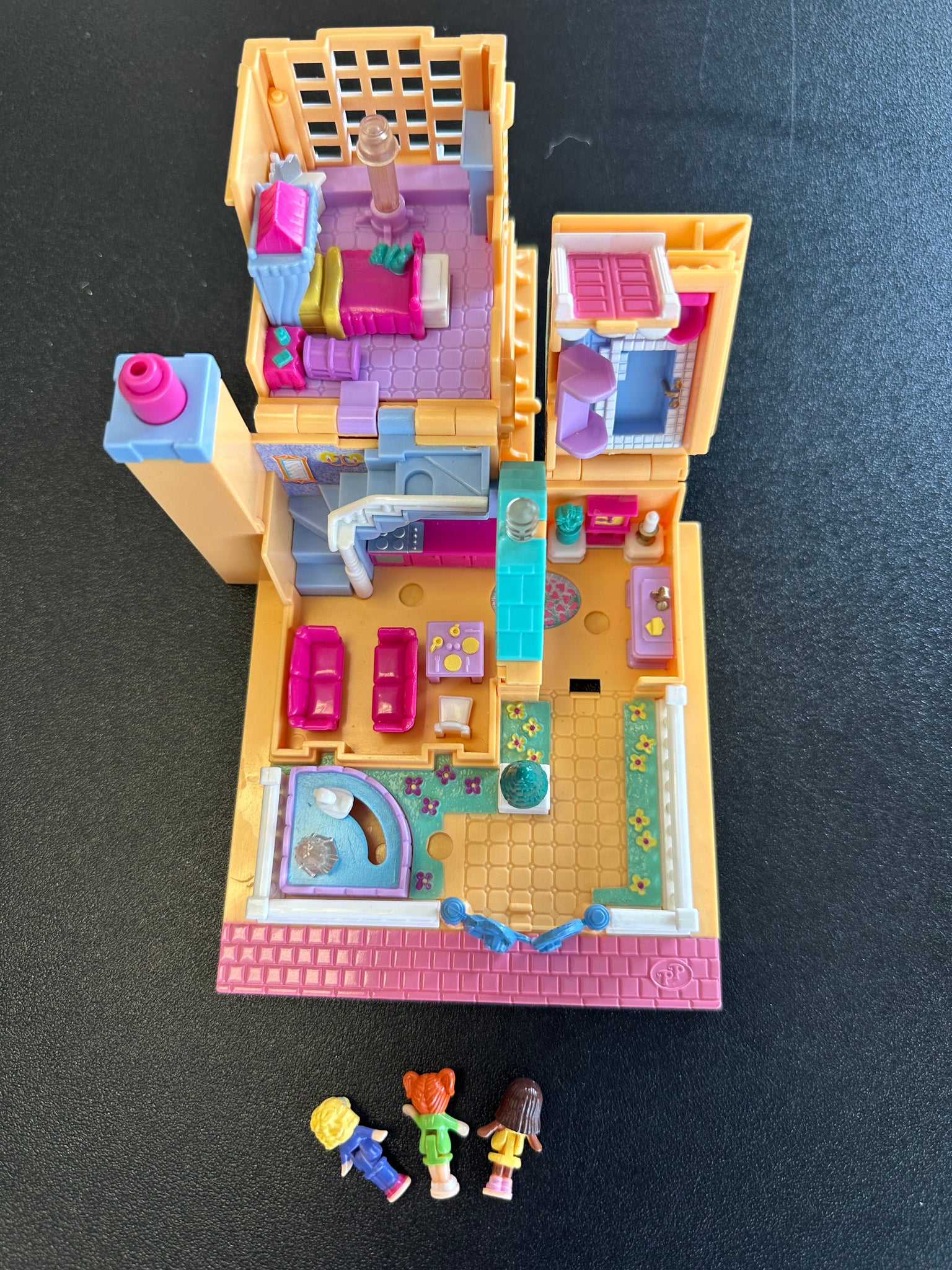 POLLY POCKET salon de coiffure EUR 30,00 - FR POLLY POCKET salon de coiffure EUR 30,00 - FR