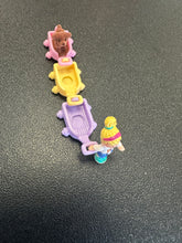 Load image into Gallery viewer, Bluebird Toys Polly Pocket Lil Pet Carts Figures Incomplete
