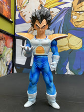 Load image into Gallery viewer, DragonBall Vegeta (Missing DragonBall)
