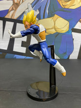 Load image into Gallery viewer, BANDAI DragonBall Chosenshi Retsuden II Vol. 5 Super Saiyan Vegeta
