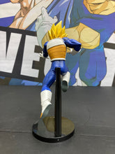 Load image into Gallery viewer, BANDAI DragonBall Chosenshi Retsuden II Vol. 5 Super Saiyan Vegeta
