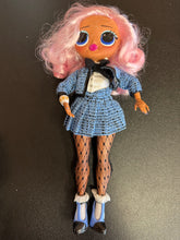 Load image into Gallery viewer, LOL Surprise OMG Uptown Girl Preowned Doll

