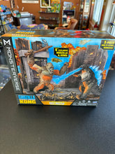Load image into Gallery viewer, Playmates MonsterVerse Godzilla vs. Kong City Battle 2 Pack
