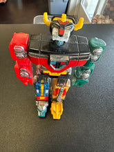 Load image into Gallery viewer, Bandai TOEI 1980’s Voltron Diecast Lionbot/GoLion LionForce 6” Figure
