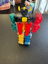 Load image into Gallery viewer, Bandai TOEI 1980’s Voltron Diecast Lionbot/GoLion LionForce 6” Figure
