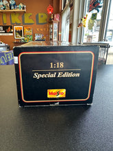 Load image into Gallery viewer, MAISTO 1996 Mercedes-Benz SLK 230 Special Edition Die-Cast 1:18 Scale
