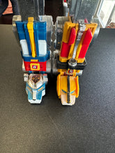 Load image into Gallery viewer, Bandai 1981 Y&amp;K Voltron Lionbot with Sword &amp; Shield No Hands
