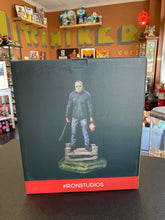 Load image into Gallery viewer, IRON STUDIOS Friday The 13th Jason Voorhees Art Scale 1/10 Deluxe Figure
