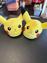 Load image into Gallery viewer, Bioworld Pokémon Pikachu Plush Slippers MEDIUM Preowned
