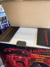 Load image into Gallery viewer, FACTORY ENTERTAINMENT A Nightmare On Elm Street Freddy Krueger Premium Motion Statue
