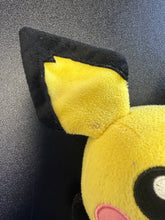 Load image into Gallery viewer, Tomy Pokémon 2018 Pichu 6” Preowned Plush
