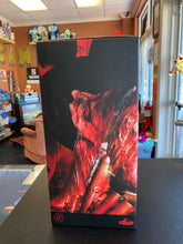 Load image into Gallery viewer, FACTORY ENTERTAINMENT A Nightmare On Elm Street Freddy Krueger Premium Motion Statue
