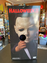 Load image into Gallery viewer, MEZCO TOYZ Designer Series Mega Scale HALLOWEEN II Michael Myers
