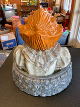 Load image into Gallery viewer, SPIRIT IT Chapter Two Pennywise Light Up Statue
