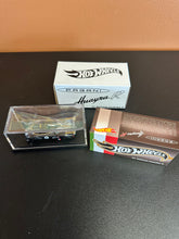Load image into Gallery viewer, Hot Wheels Redline Club ‘21 Pagani Huayra R 1:64

