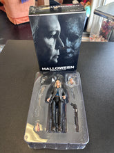 Load image into Gallery viewer, NECA HALLOWEEN ULTIMATE LAURIE STRODE FIGURE PREOWNED
