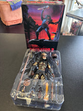 Load image into Gallery viewer, NECA ULTIMATE CITY HUNTER PREDATOR 2 FIGURE PREOWNED INCOMPLETE
