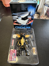 Load image into Gallery viewer, NECA GREMLINS ULTIMATE GREMLIN FIGURE PREOWNED BROKEN
