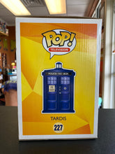 Load image into Gallery viewer, FUNKO POP Doctor Who Tardis 227
