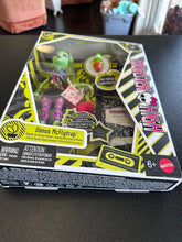 Load image into Gallery viewer, Monster High Boo-riginal Creeproduction Venus McFlytrap 2026
