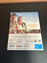 Load image into Gallery viewer, Crocodile Dundee Collector’s Edition [4K Ultra HD + Blu-Ray] (NEW) Sealed
