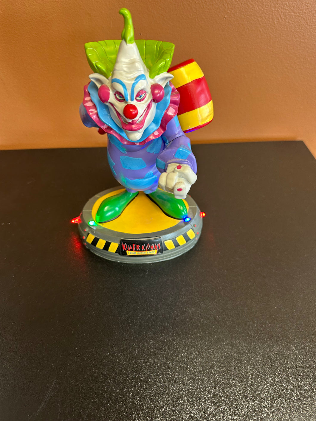 Spirit Killer Klowns from Outer Space Jumbo Light Up Staue Preowned